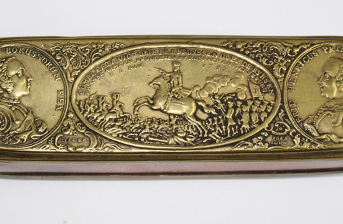 Tobacco box Victory at Roßbach and Merseburg (5 November 1757) left: Frederick the Great, right: Prince Friedrich Heinrich Ludwig of Russia